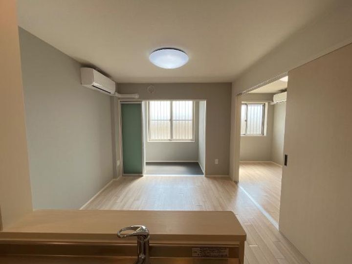 トータスVの居間