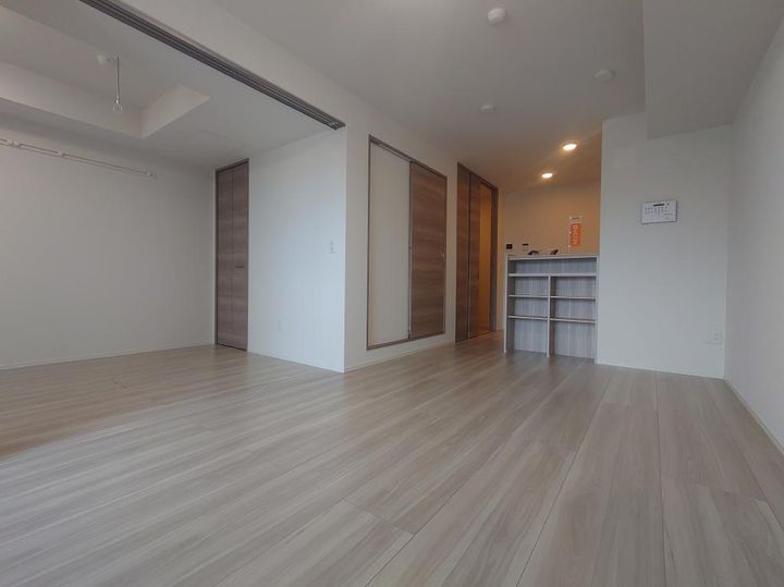 エルタスコート成田町の居間