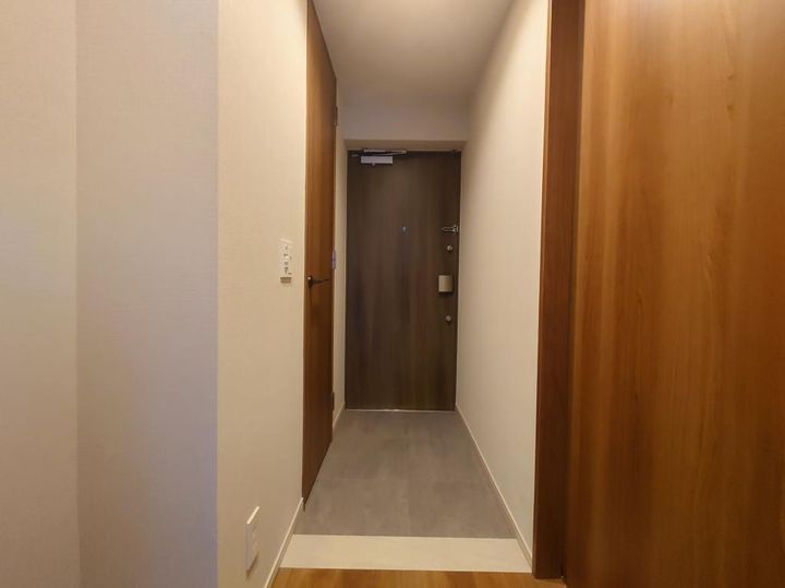 レジディア仙台北四番丁プレイスの玄関