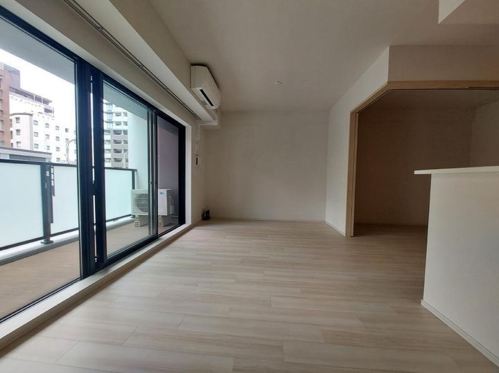 レジディア仙台北四番丁プレイスの居間