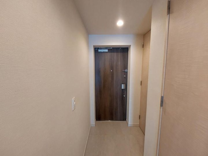 レジディア仙台北四番丁プレイスの玄関