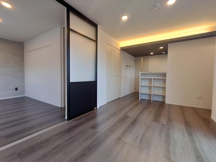 DーROOM南材木町の居間
