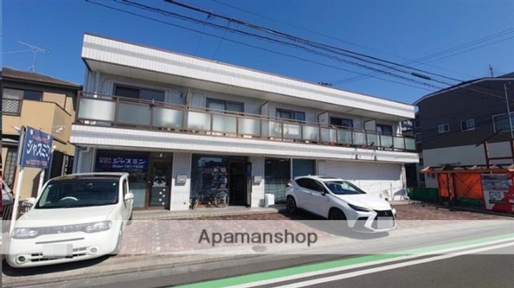 宮城県仙台市若林区河原町2丁目の賃貸アパートの外観