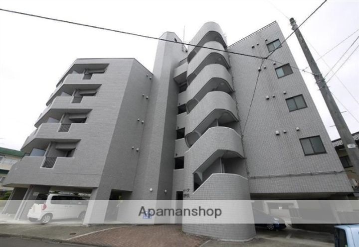 サンパティーク泉中央505の外観