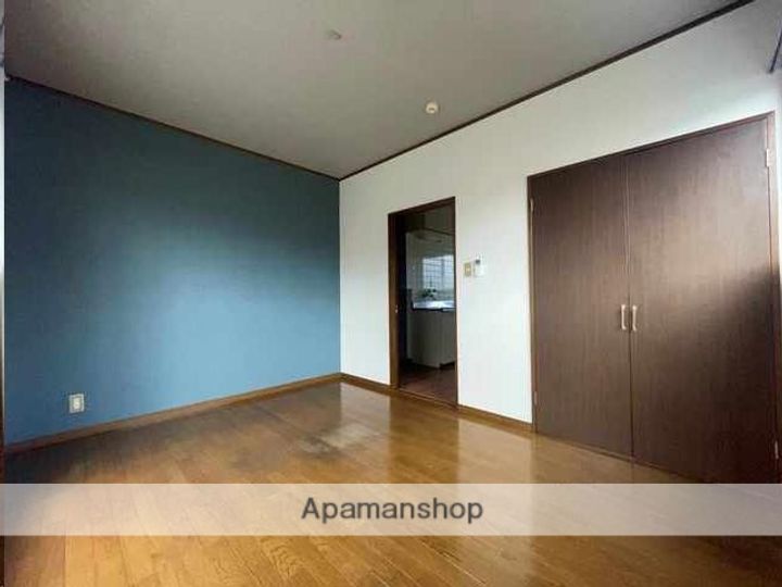 WISH河原町の居間