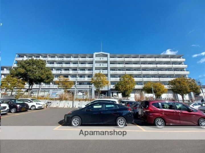 宮城県仙台市泉区泉中央4丁目の賃貸マンションの外観