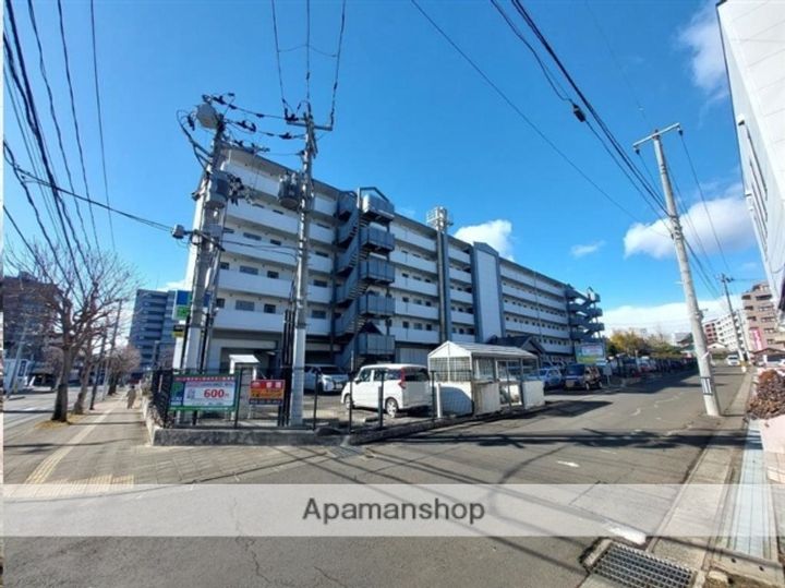 宮城県仙台市泉区泉中央4丁目の賃貸マンションの外観