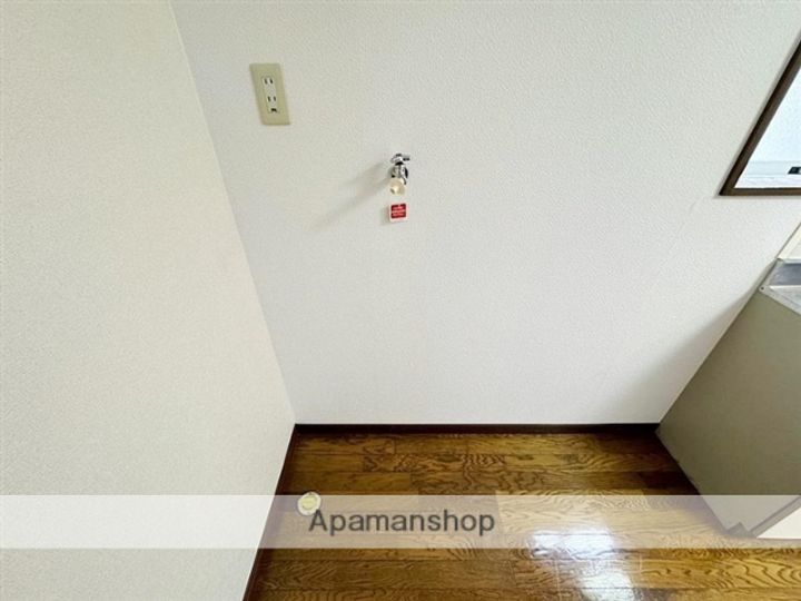 レジェンド山の寺103の内装