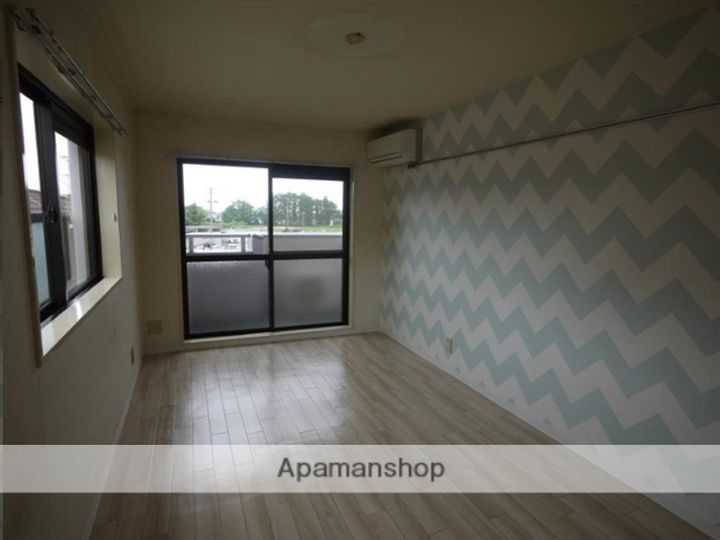 宮城県仙台市泉区本田町の賃貸マンション323の居間