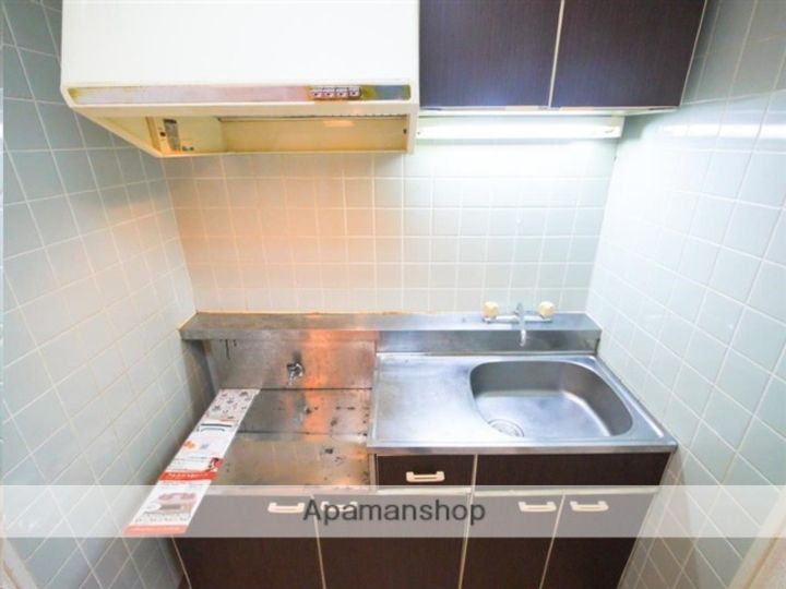 カストール八乙女2-302のキッチン