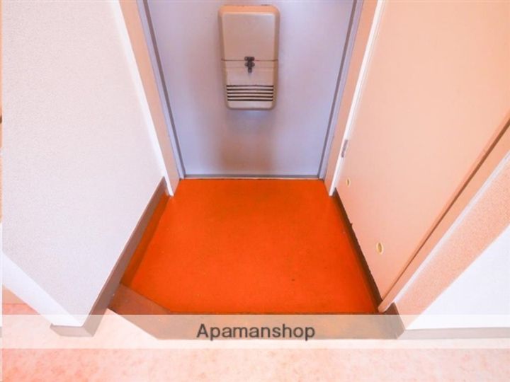 カストール八乙女2-302の玄関