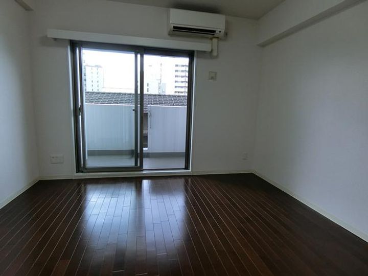 レジディア仙台原ノ町の居間