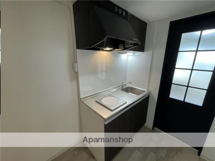 宮城県仙台市宮城野区宮城野1丁目の賃貸マンションのキッチン