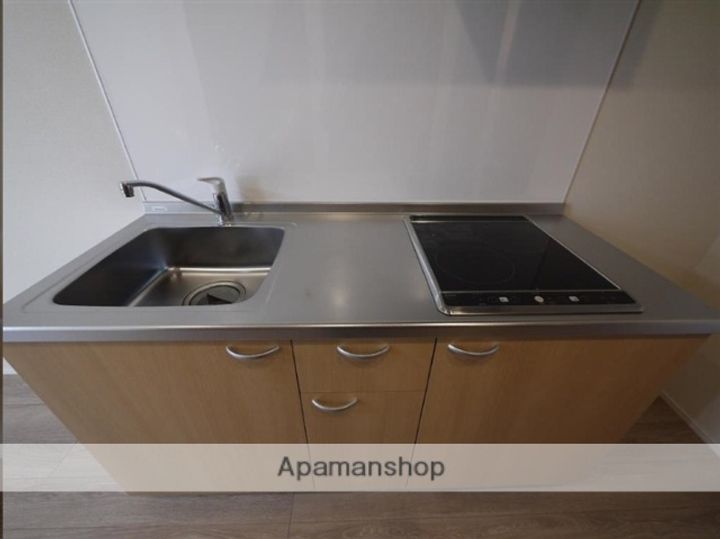 宮城県仙台市宮城野区幸町1丁目の賃貸アパートのキッチン