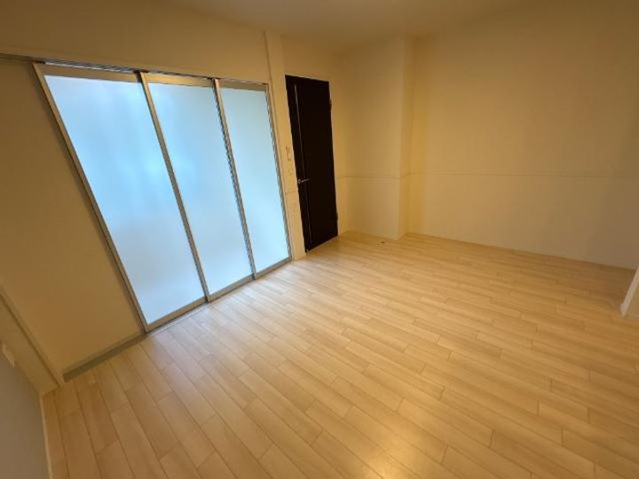 ルミエールⅠ107の居間