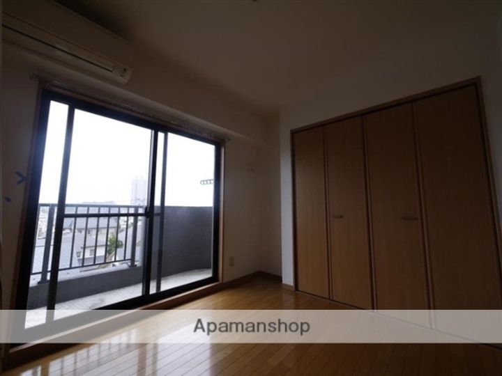 宮城県仙台市青葉区東勝山1丁目の賃貸マンションの居間