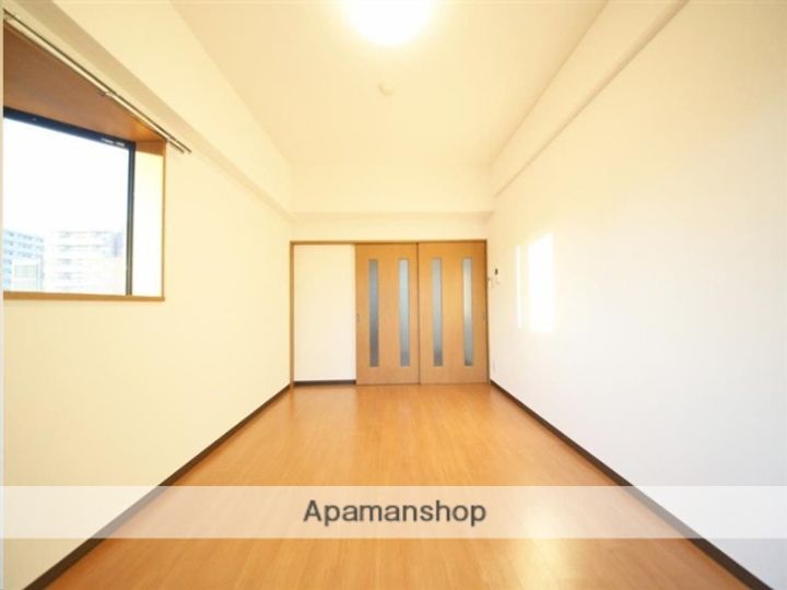 アルカンシェル301の居間