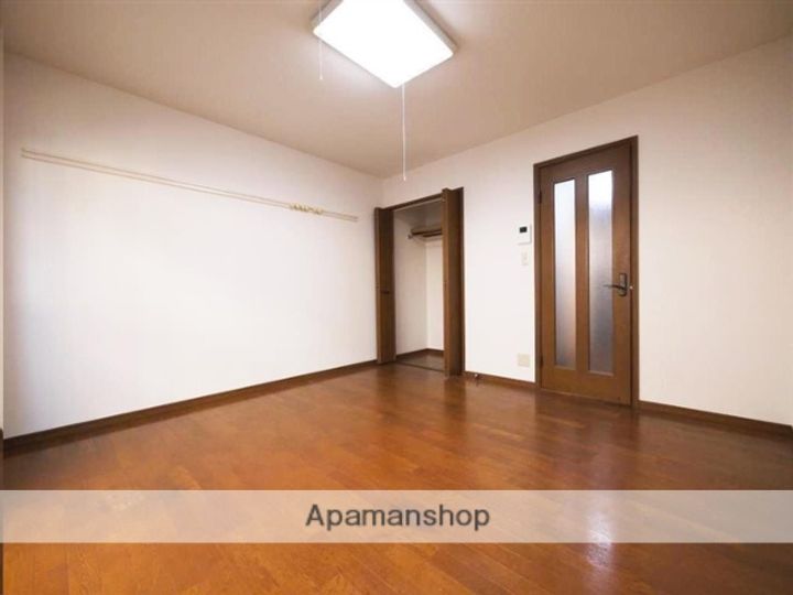 レジデンスパセオ102の居間