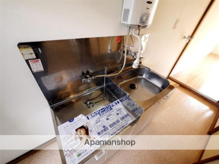 ブルーハイツ八幡105のキッチン