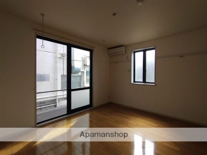 HOOP・Y101の居間