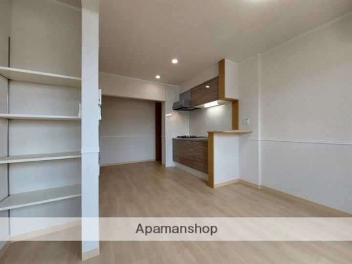 宮城県仙台市太白区八木山本町1丁目の賃貸アパートの居間