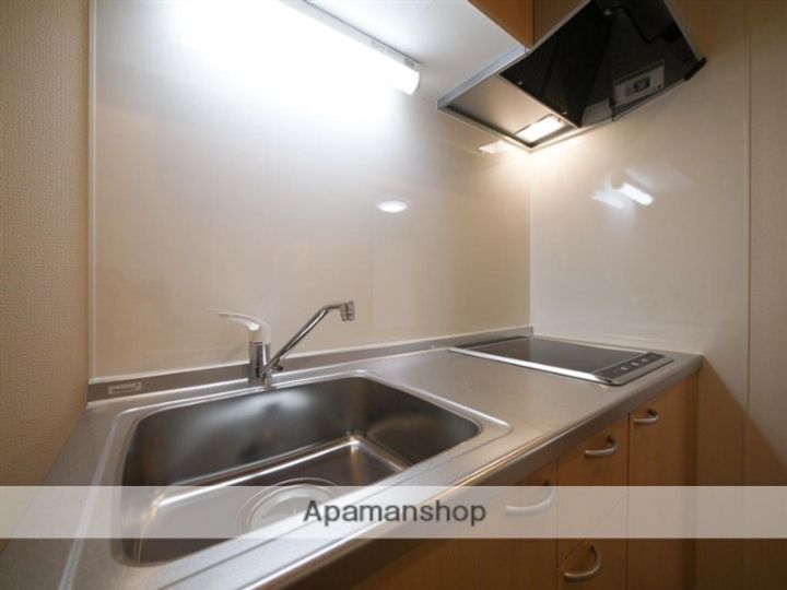 シンセーロ青葉町B棟102のキッチン