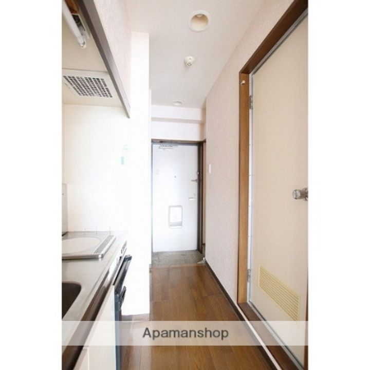 ダイアパレスステーションプラザ八乙女120の玄関