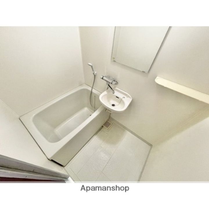 DKレジデンス泉中央506の風呂