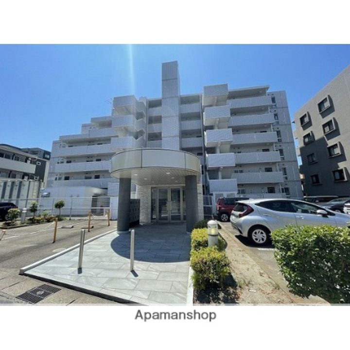 DKレジデンス泉中央506の外観