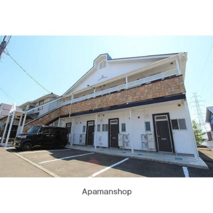 ロイヤルパレスの外観