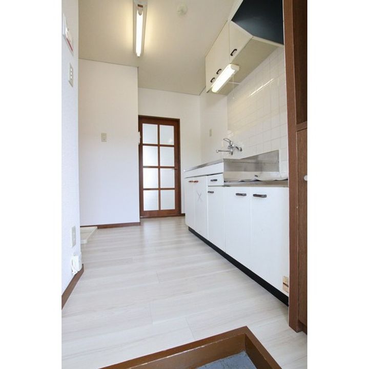 エミネンスA205の玄関