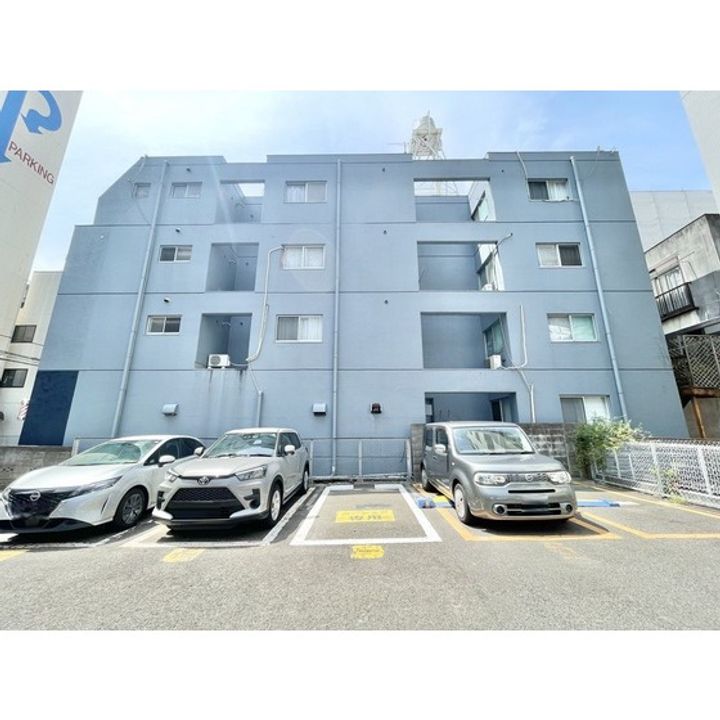黄鶴コーポ303の外観