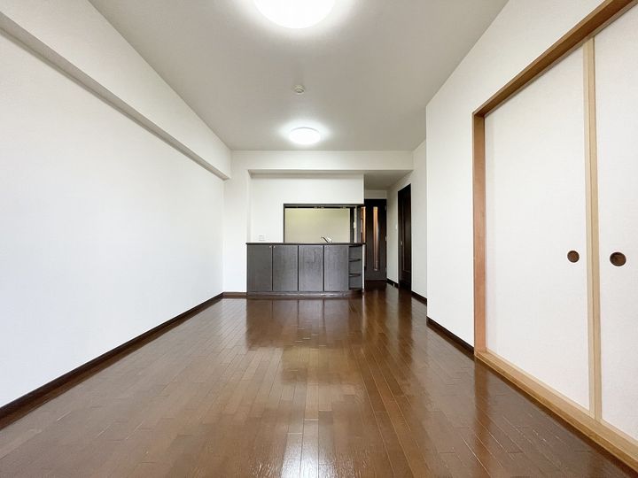 ナイスパークステージ泉中央の居間