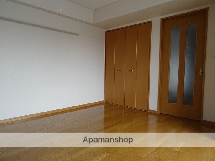 サンシーブル八乙女の居間