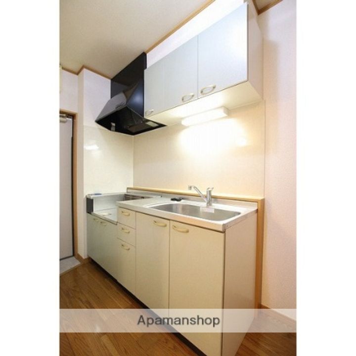 フォーリーアーバン205のキッチン