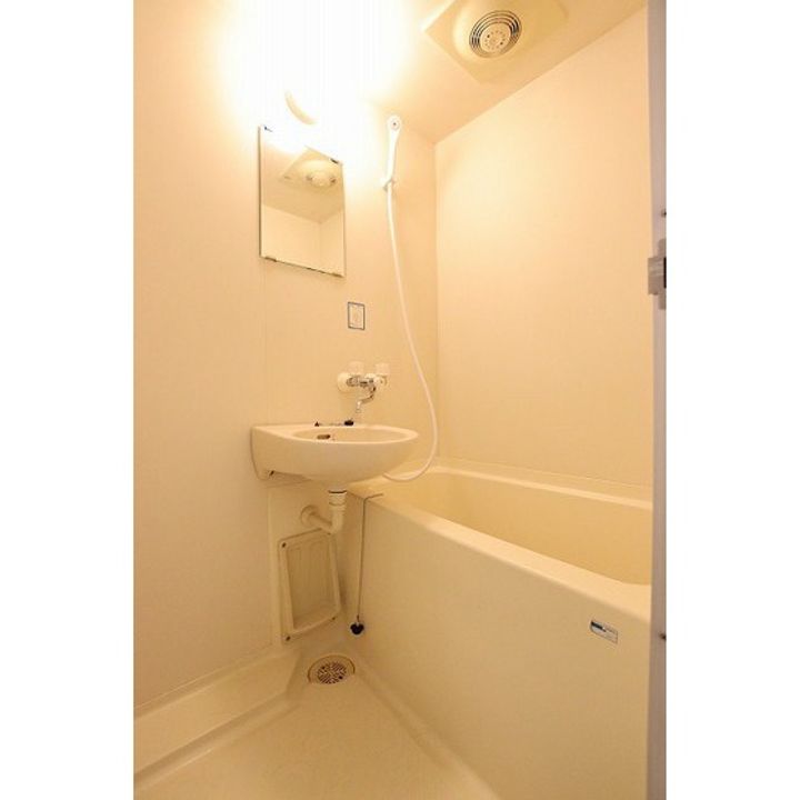 アクティブパレス百合ヶ丘B820の風呂