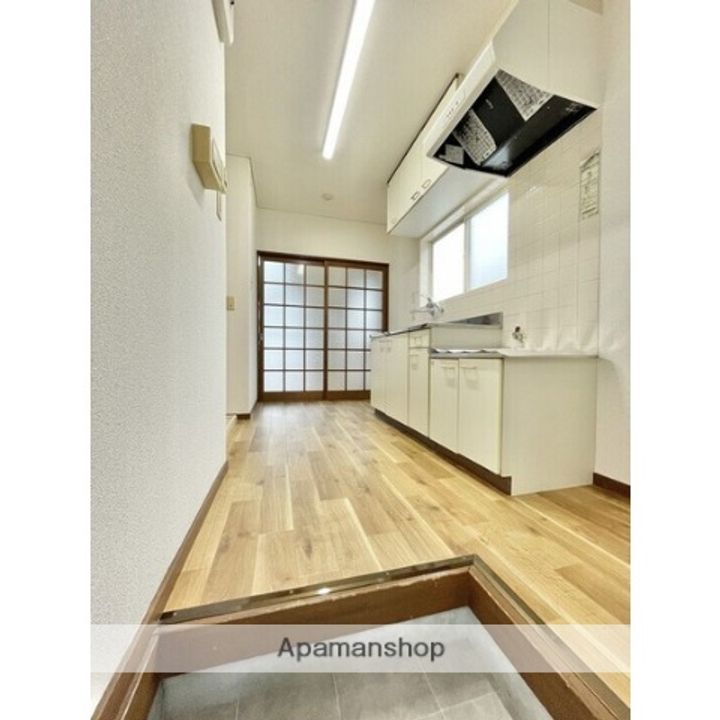 マーブルコート103の玄関