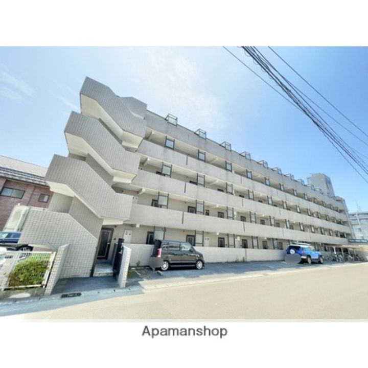 ベルシティエクセル泉108の外観