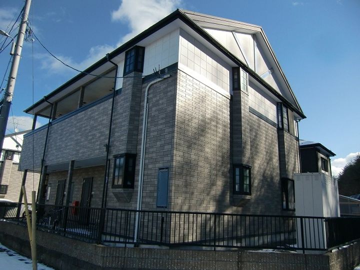 クレセール南吉成壱番館の外観