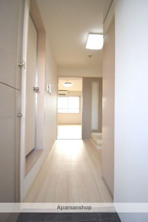 ラ・サーミ市名坂402の玄関