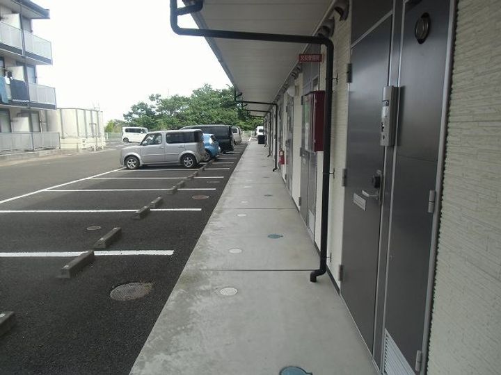 レオパレスセントグレースBの外観