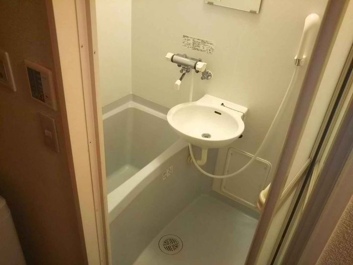 レオパレスベアージュ108の風呂