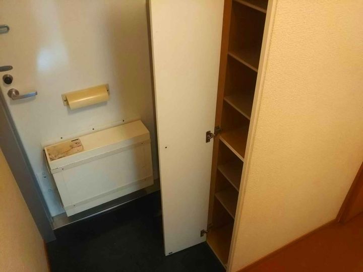 レオパレスベアージュ203の玄関