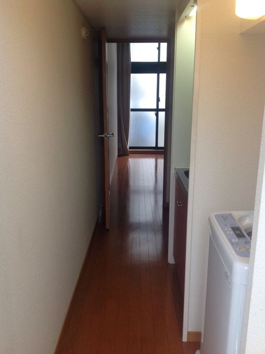 レオパレストゥウィンクルダイヤ108の玄関