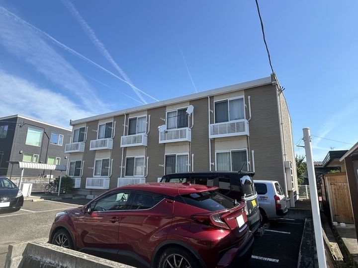 レオパレス光105の外観