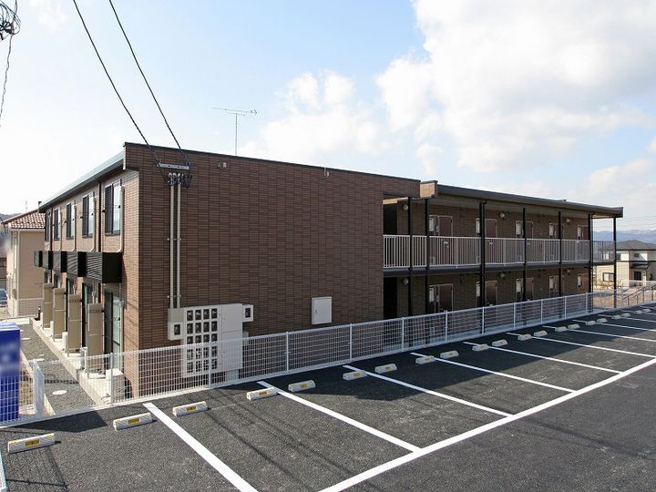 レオパレスフォレストコートⅡ106の外観