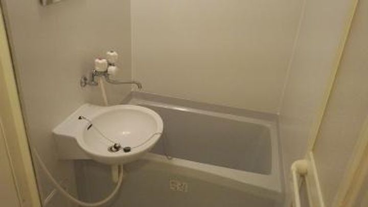 レオパレスフローラル204の風呂