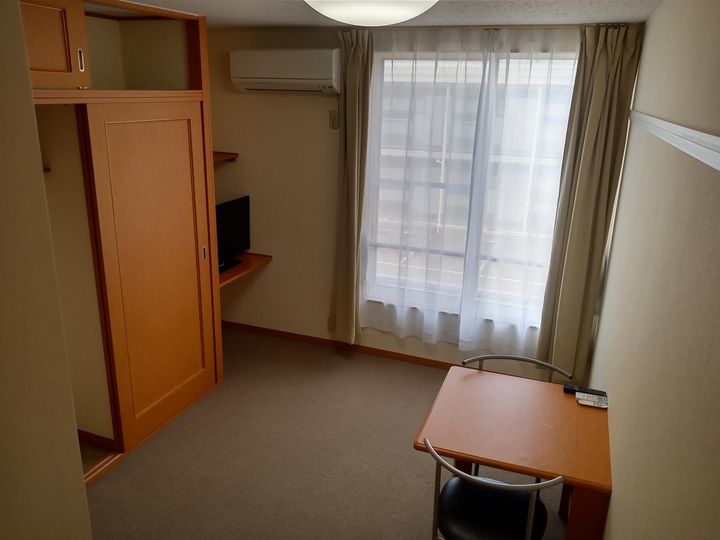 レオパレスTOKUWAⅠ202の居間