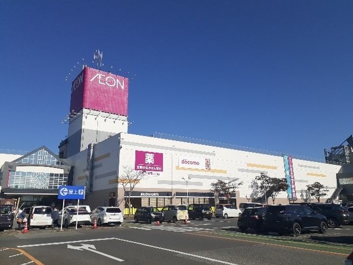 ドリームワークス 六番館の周辺