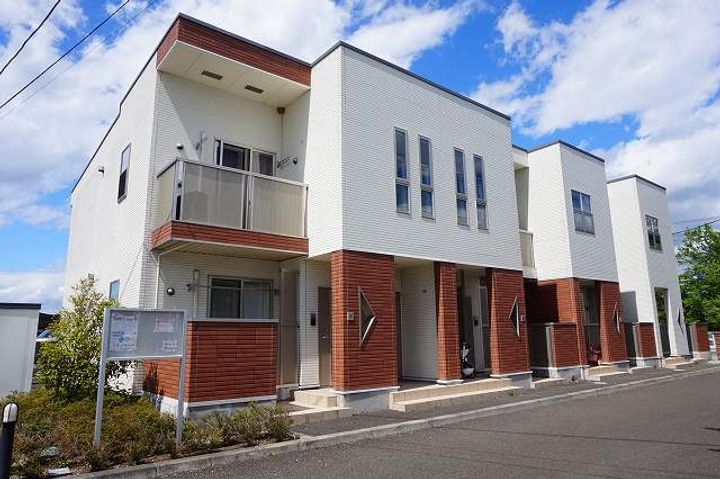 サンライズBの外観